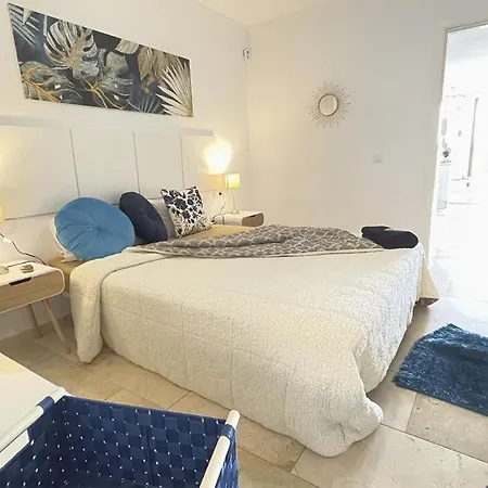 Mar Centre Ocean View Апартаменты *